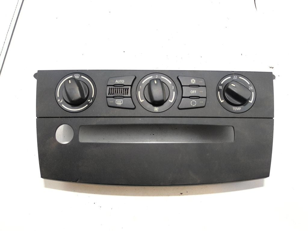 BMW 5 E60 E61 2005 Climate control unit module 6944018 
