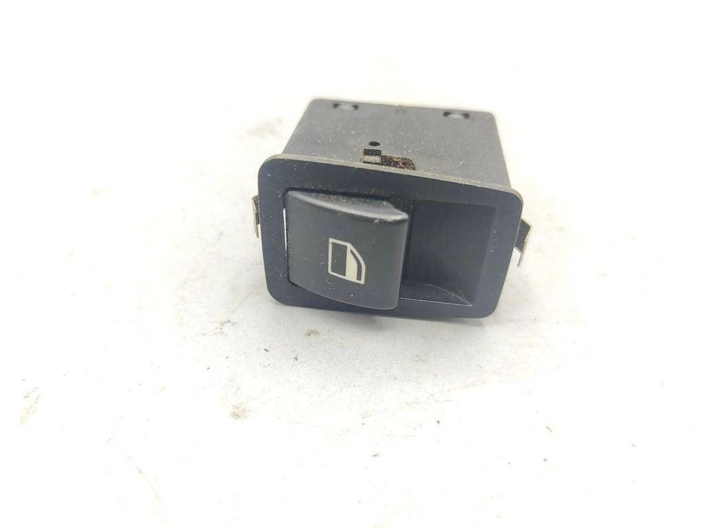 BMW 3 E46 2001 Electric window control switch button 61318368921 