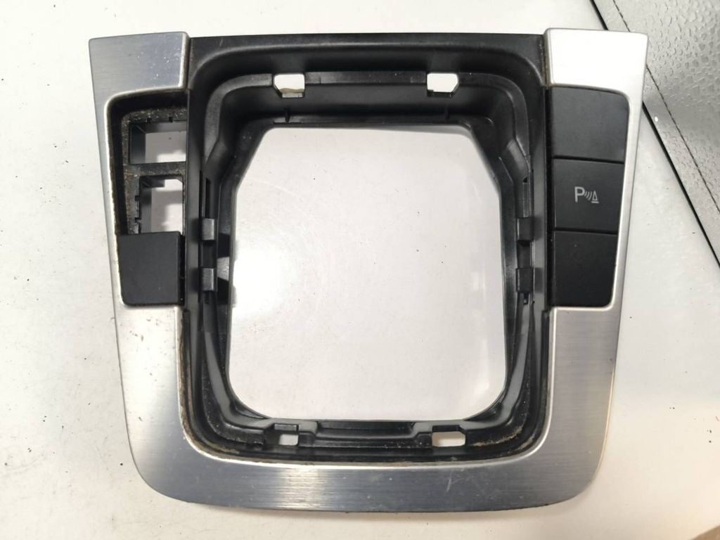 Volkswagen PASSAT B6 2007 Gear shifter surround trim plastic 3C0864263A 