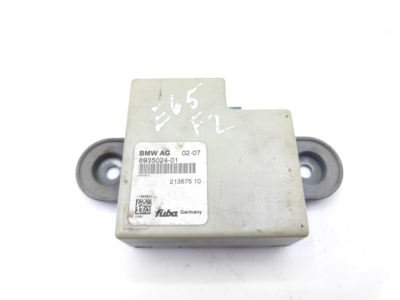 BMW 5 SERIES E60 E61 ANTENNA BACK UP CONTROL MODULE 6935024-01