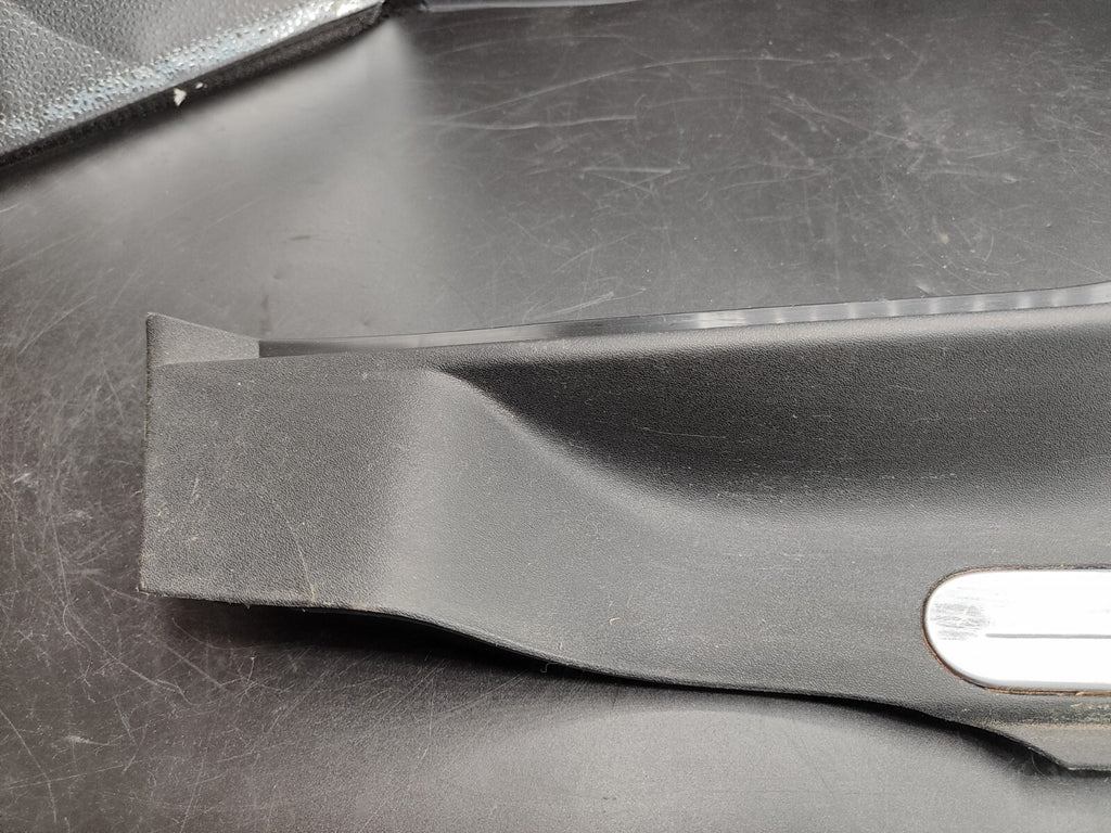 Alfa Romeo 147 1.9JTD 4/5D 2004 Rear Right Door Step Still Trim CHROME 735263906