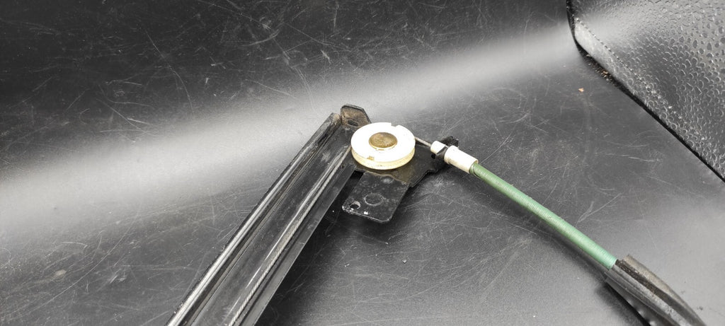 Alfa Romeo 147 1.9JTDm 110kW 2008 Front Right Power Window 46751870