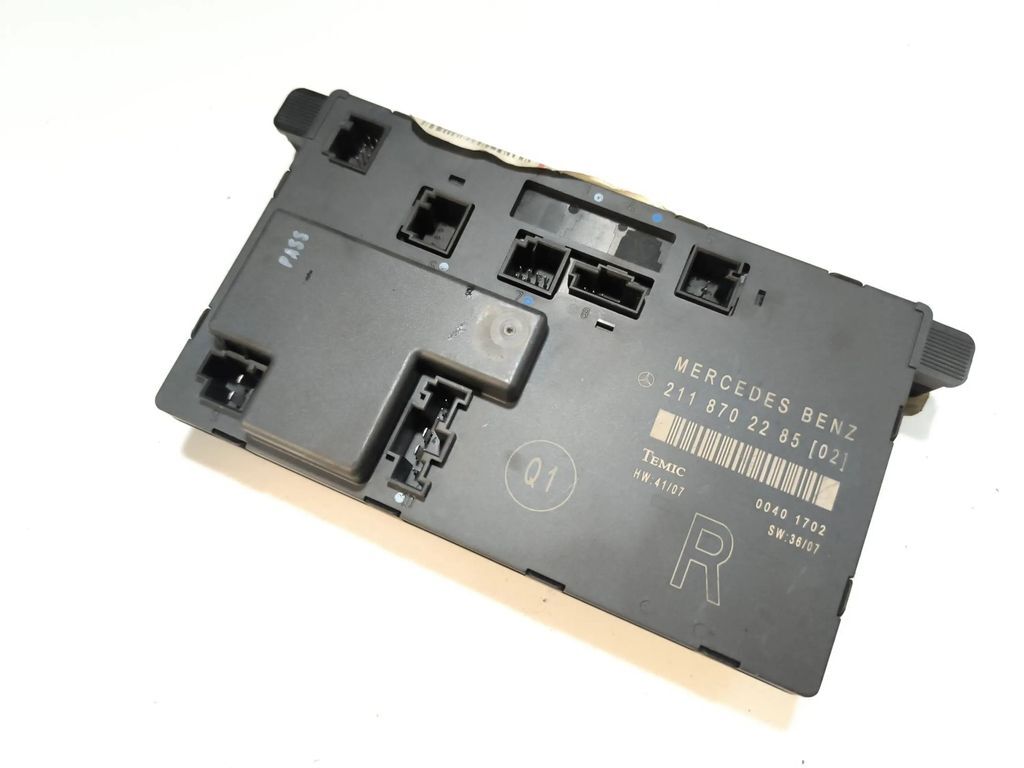 Mercedes-Benz E W211 2003 door control unit module ecu 2118702285 