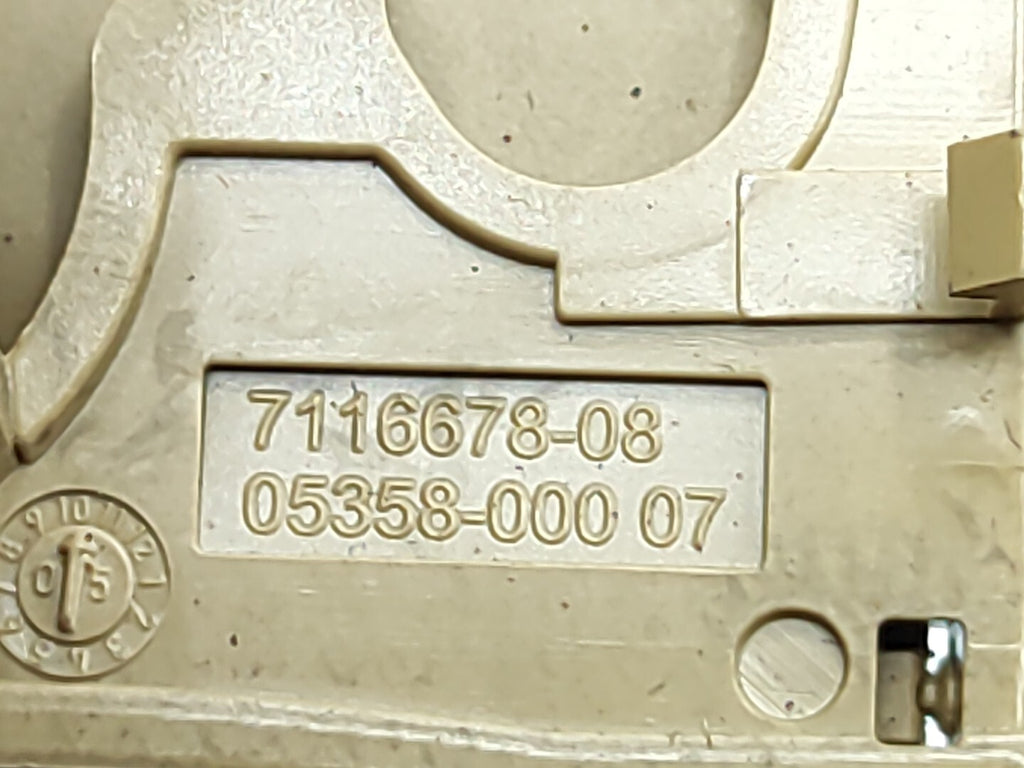 BMW E61 530D 170kW 2006 Estate Rear Boot Tailgate Clip Hook Net Fixing 7116678