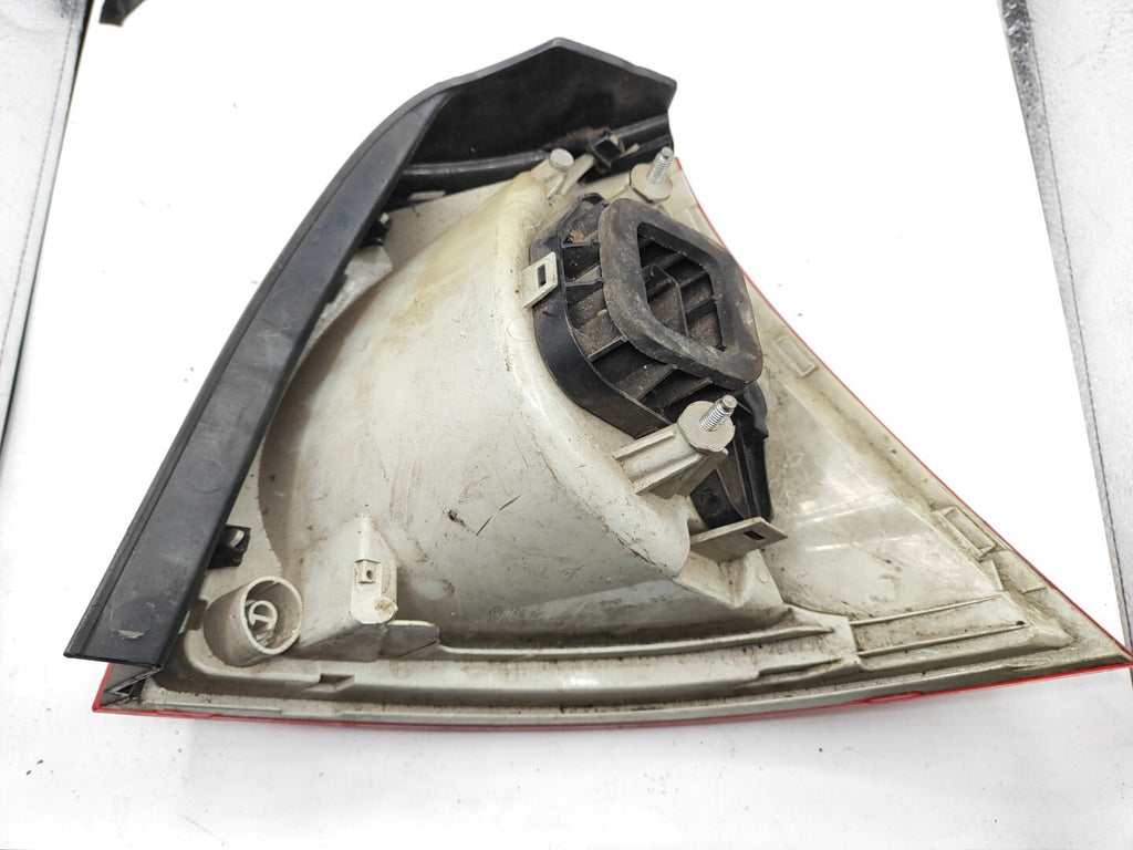 Volkswagen Golf MK5 2005 LHD Rear Left Taillight Light 1K6945095M