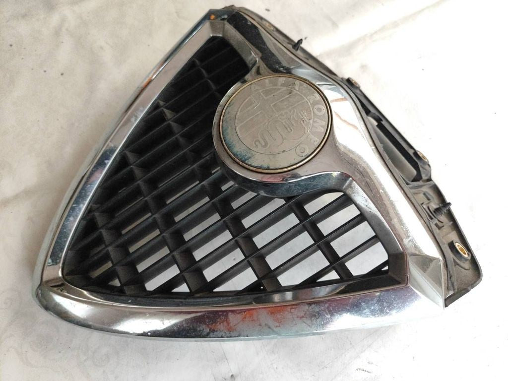 Alfa Romeo 156 1998 Front bumper upper radiator grill 60620929 