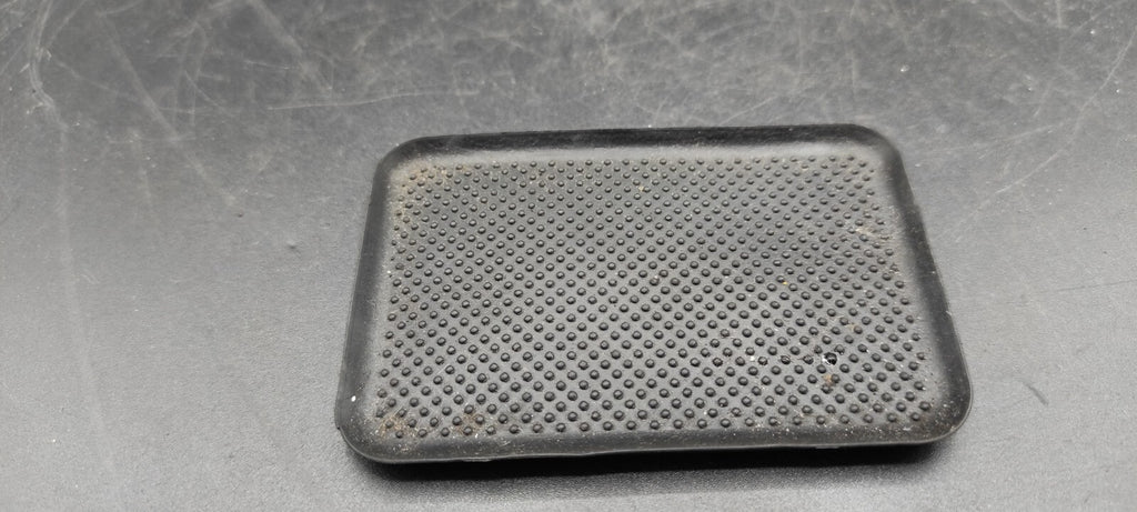 Alfa Romeo 147 1.9JTDm 85kW 8V 2005 Center Console Rubber Mat 735282355