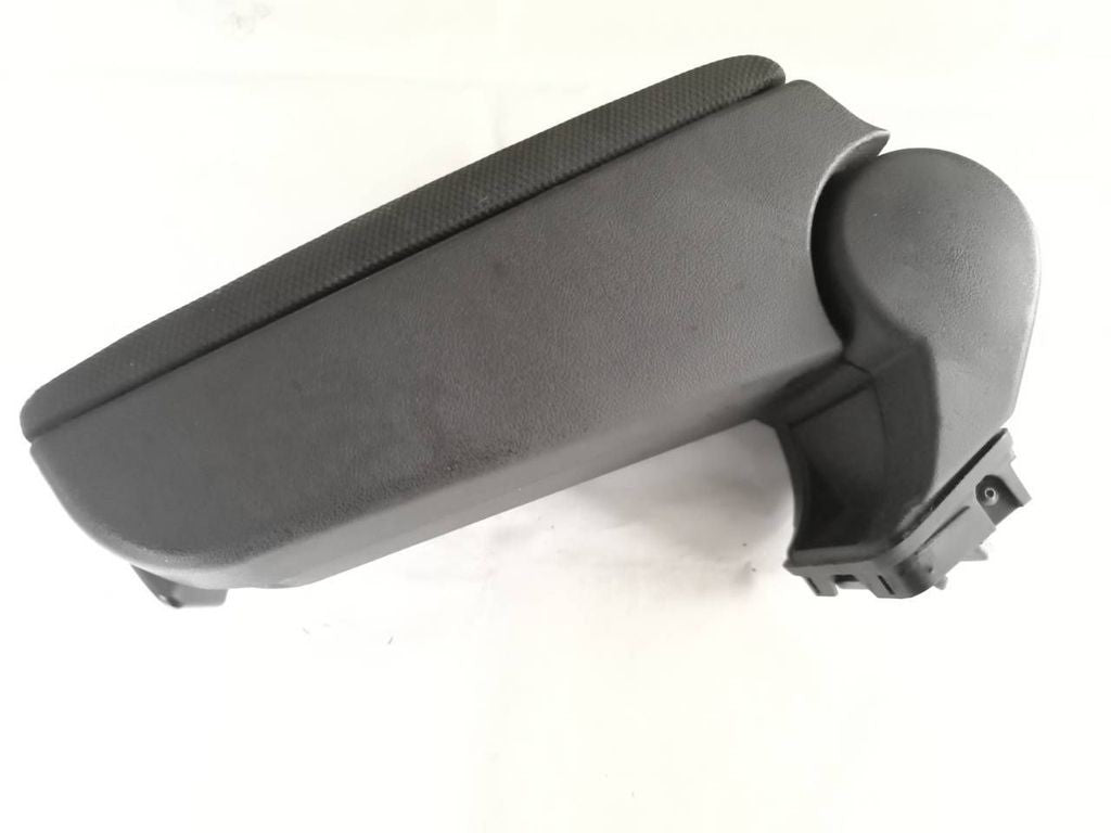 Alfa Romeo 147 1.9JTD 85kW 8V 2005 Center Console Armrest 