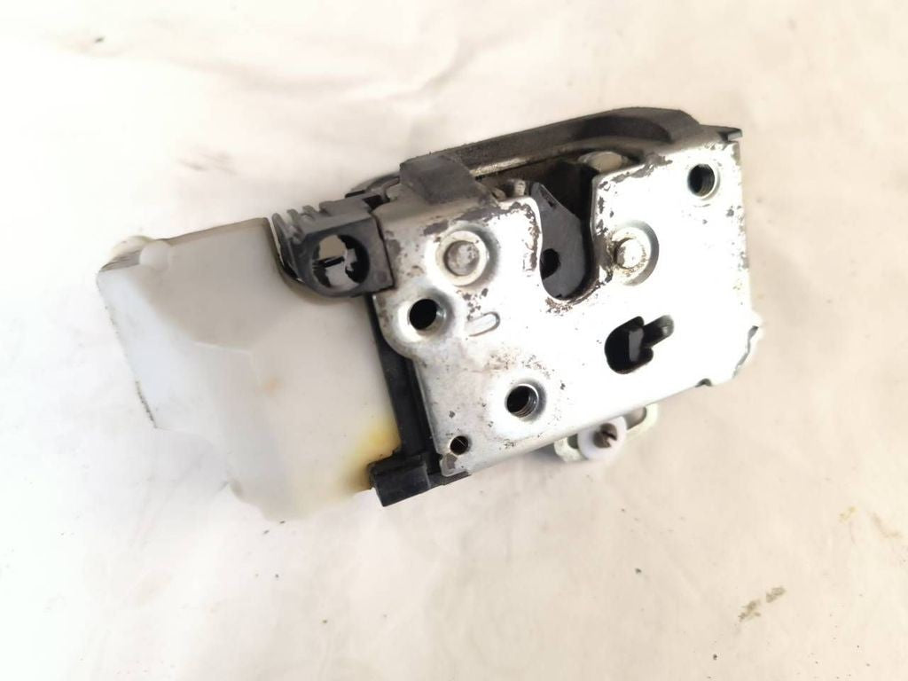 Alfa Romeo 147 1.9JTD Facelift 2005 LHD front right door lock 