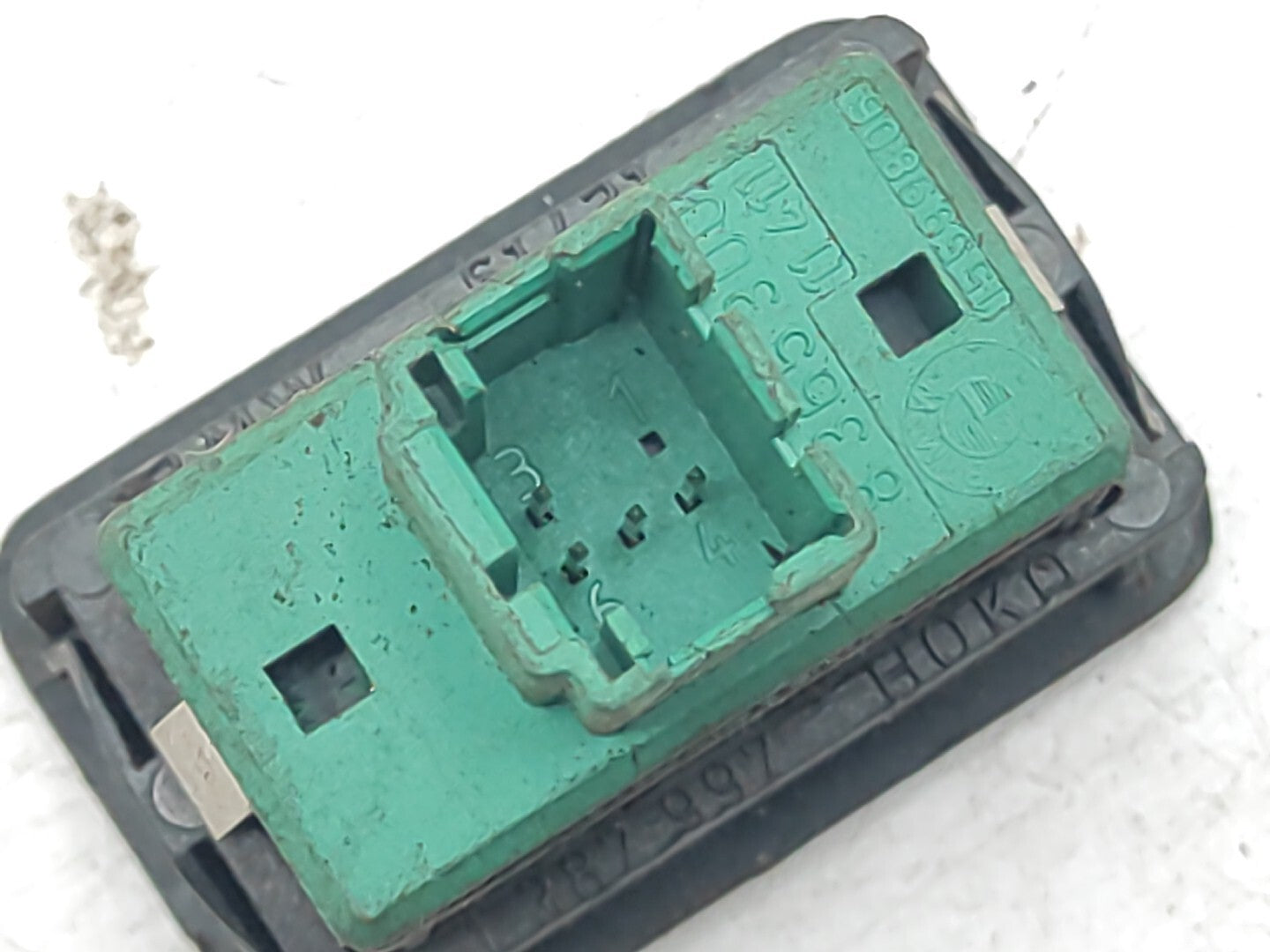 BMW 3 Series E36 1996 Electric Window  Control Switch Button 8365300