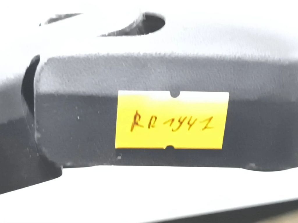 Mazda 3 BM III Hatchback 2014 Rear Windshield Rear wiper blade arm 