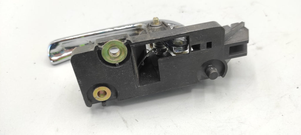 Alfa Romeo 166 2.4JTD 110kW Diesel 2002 Rear Right Interior Inner Door Handle