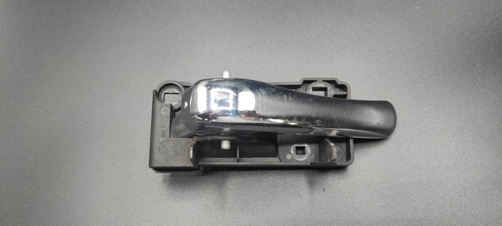 Alfa Romeo GT 1.9JTD 110kW 2006 Front Left Door Opening Inner Handle 46736147
