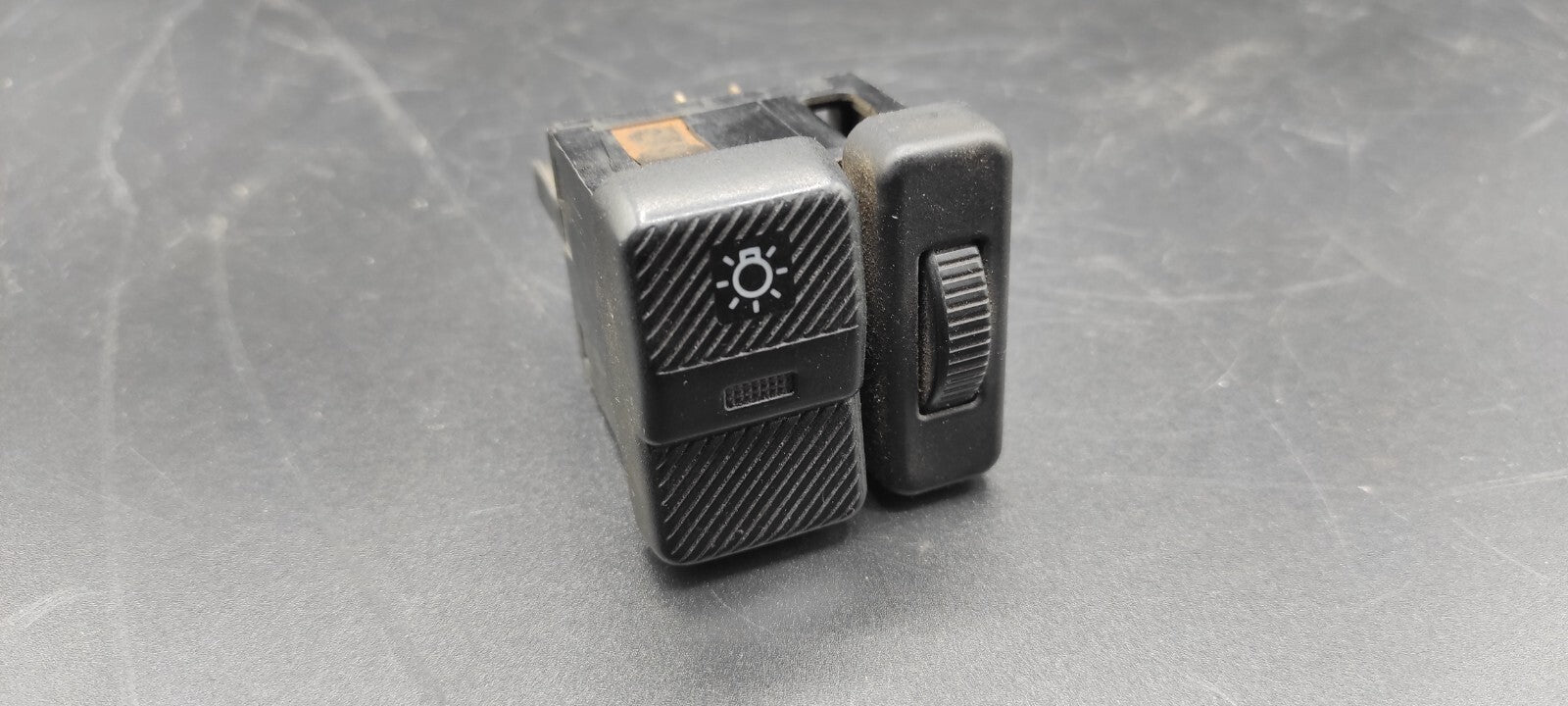 Volkswagen VW Passat B3 1990 HeadLight Adjust Switch Button 7941531