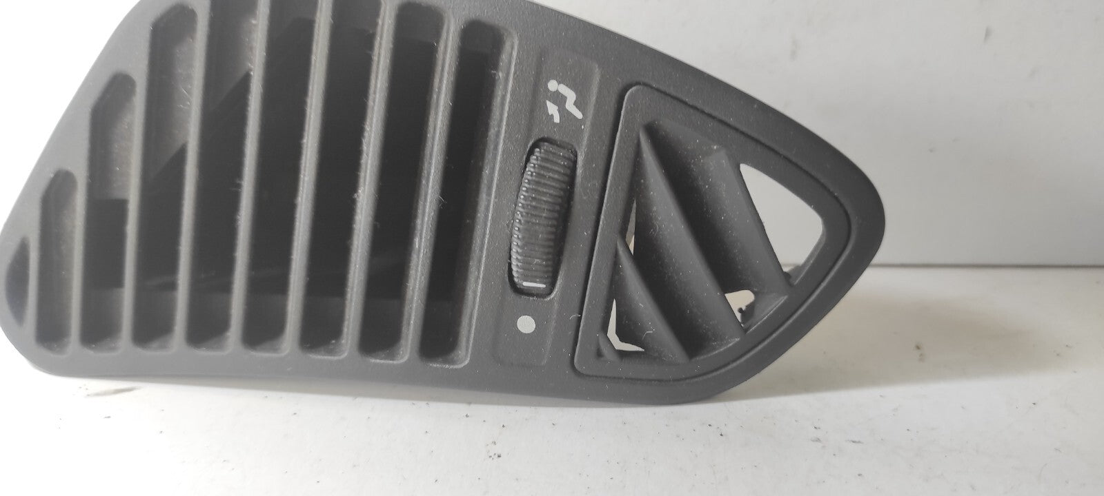 Alfa Romeo 156 1.9JTDm 85kW Diesel 2003 Front Dash Panel Air Vent Grill