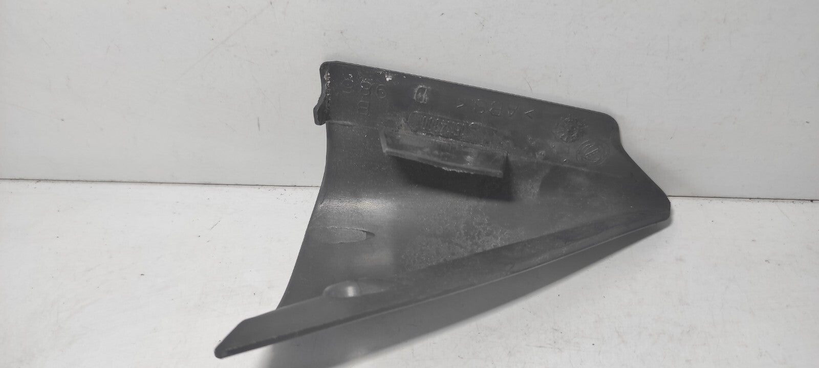 Alfa Romeo 166 110kW Diesel 2002 Front Right Door Inner Mirror Trim 15114800