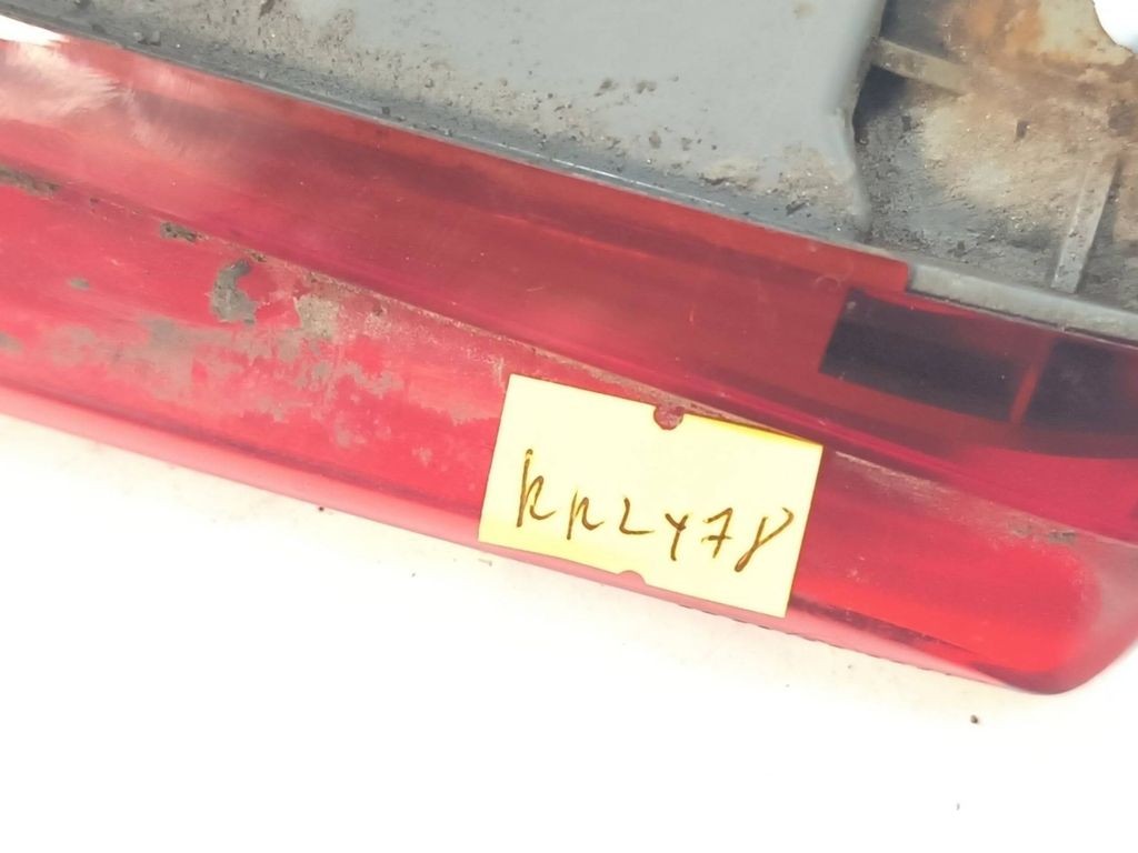 Toyota Avensis T250 2006 Rear Third brake center stop light 0553 