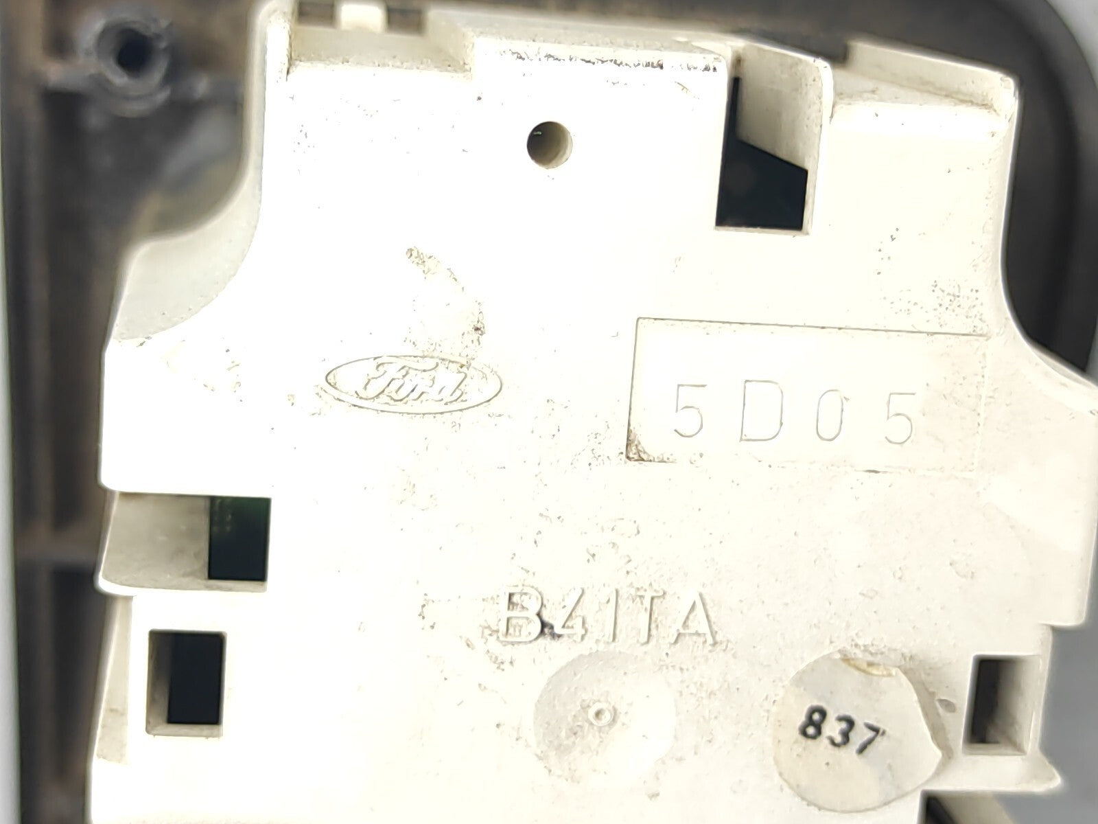 Ford Scorpio 1995 Front Dashboard Panel Storage Clock B41TA