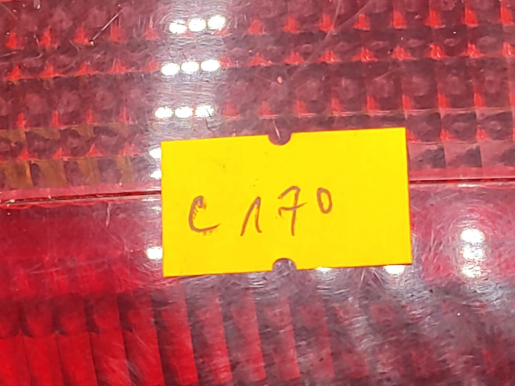 Audi A3 8L 1.8i 1999 LHD Rear Right Side Taillight Light 8L0945096