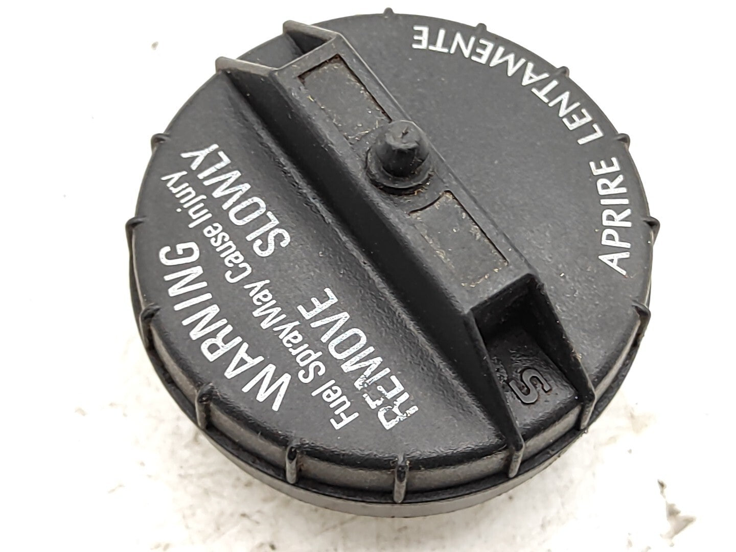 Alfa Romeo 166 PRE FL 2.4JTD 100kW 10 2001 Fuel Tank Cap DIESEL