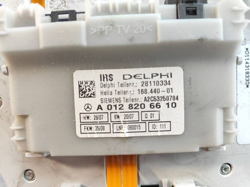 Mercedes-Benz C W204 2009 front seat light A2048200823 