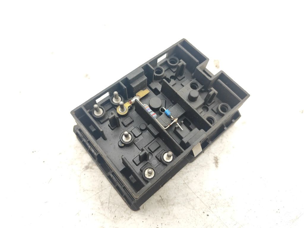 BMW 5 Series 525 E34 1992 Electric window control switch 1374491 