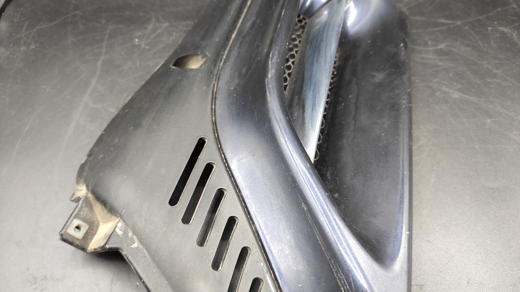 Alfa Romeo 166 2.4JTD 110kW 2003 Front Left Bumper Upper Grill 156016558 Blue