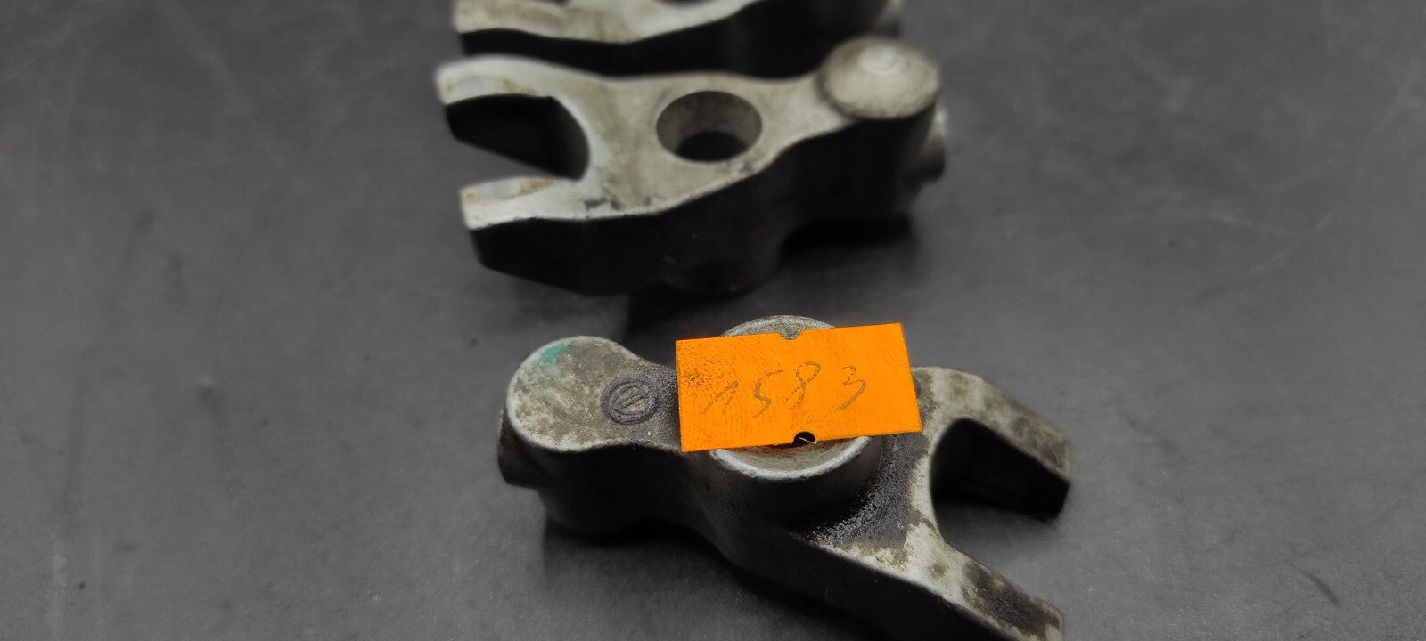 Alfa Romeo 156 2.4JTD 110kW 2003 Diesel Engine Injector Clamp Mount Bracket Set