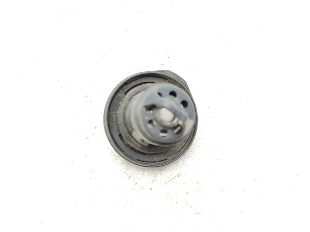 Alfa Romeo 156 1.9JTD 85kW Diesel 2004 Fuel tank filler cap cover
