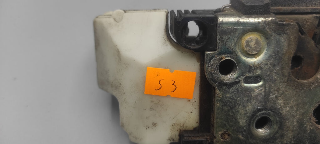 Alfa Romeo GT 1.9JTD 110kW Diesel 2006 LHD Front Right Door Lock B792