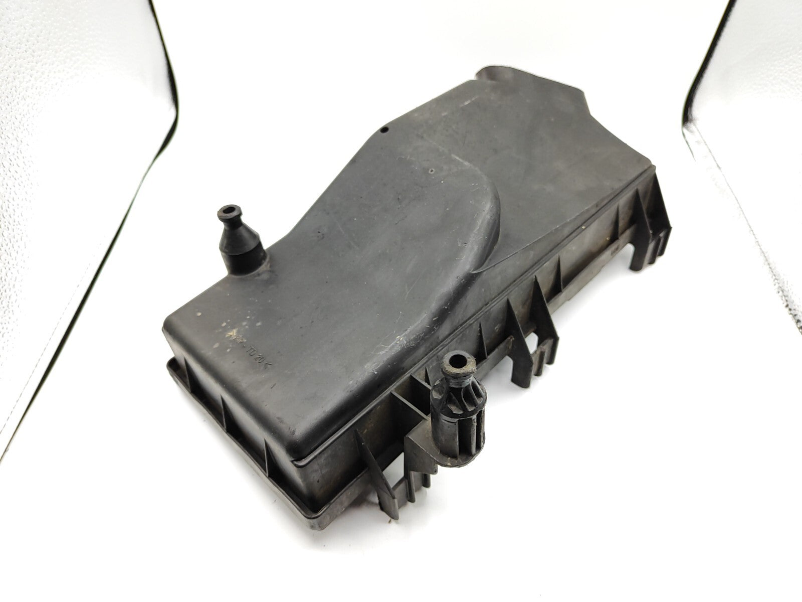 Ford Mondeo MK3 2.0TDCi 2005 Air Filter Box Cover 902046