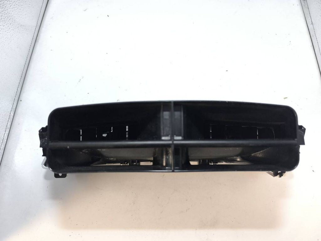 Mercedes-Benz S W221 2007 dashboard air vent grill trim A2218300154 