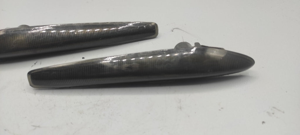 Alfa Romeo 159 1.9JTDm 2008 Front Fender Smoked Indicator Set 60691106 60691105