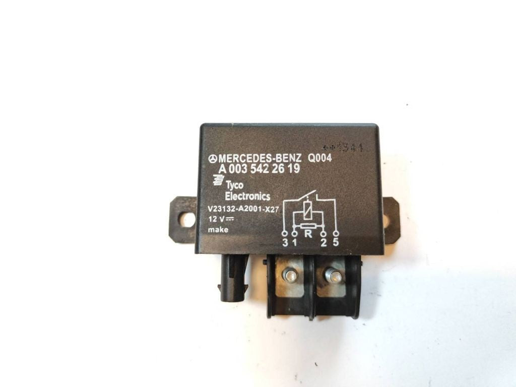 Mercedes-Benz C W204 2013 Diesel Battery relay fuse A0035422619 