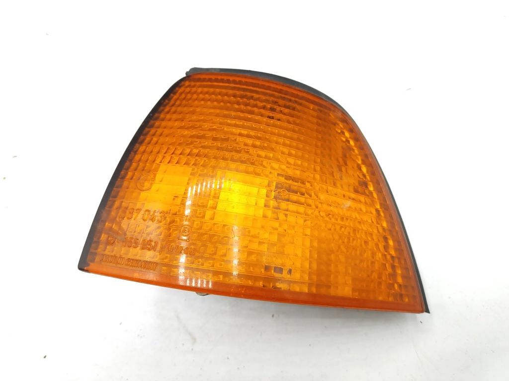 BMW 3 E36 1992 front left side turn indicator light 1387043 