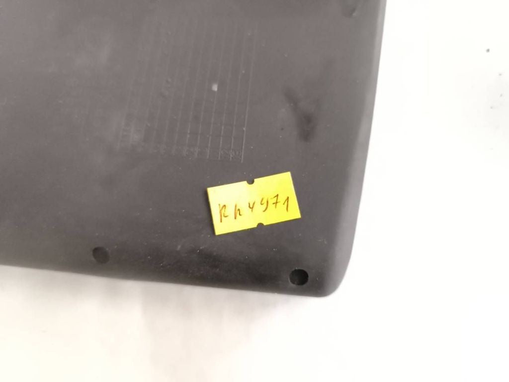 Alfa Romeo 147 1.9JTD 85kW 8V 2005 Front center console pad LS385885 