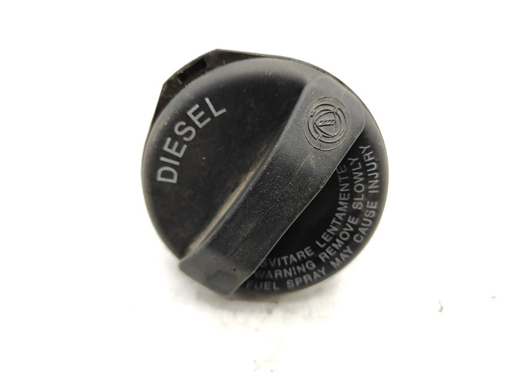 Alfa Romeo 156 147 JTD Diesel 2004 Fuel tank filler cap cover