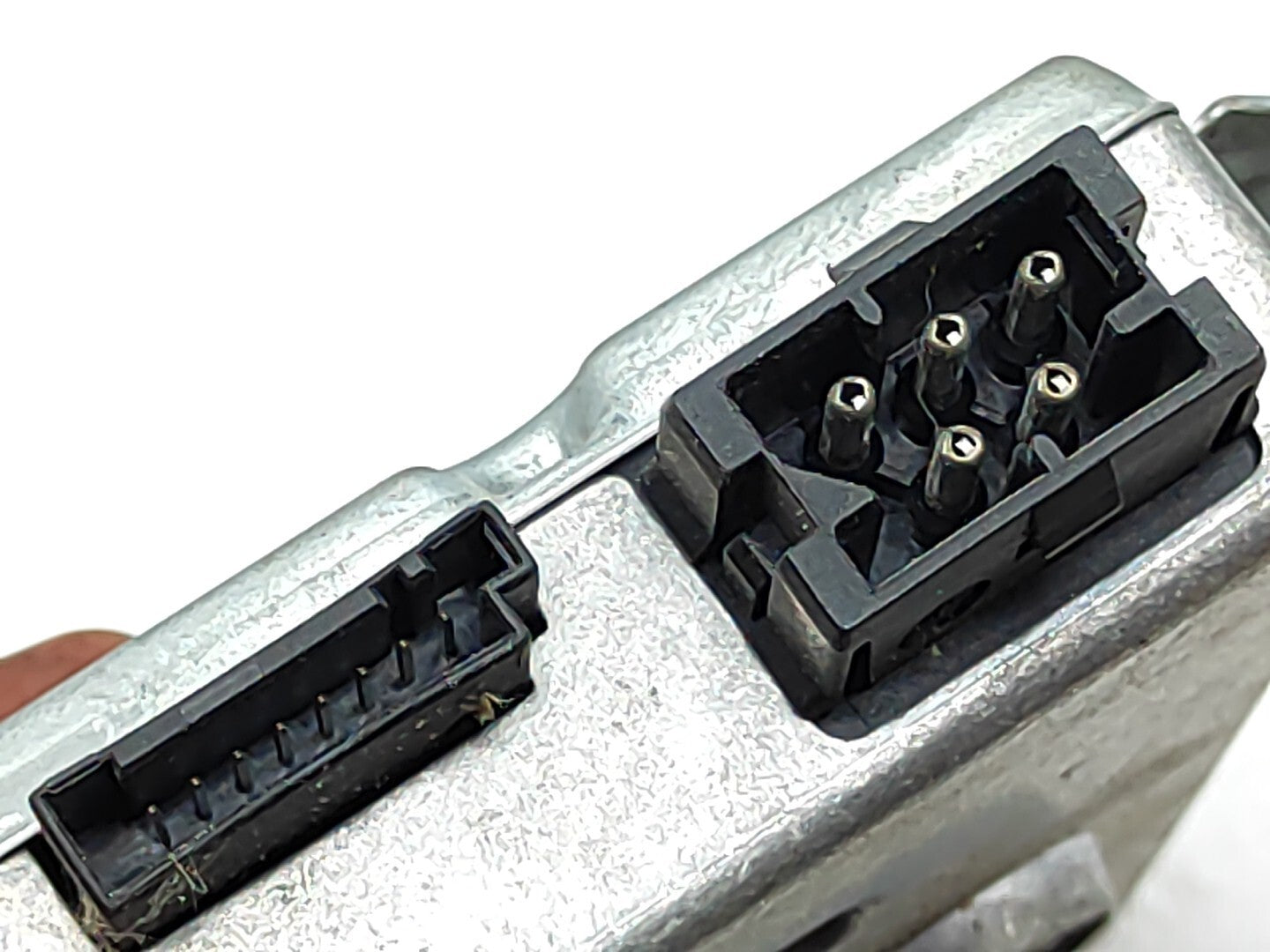 BMW E60 E61 530D 170kW 2006 Front Right Door Control Module 6952987