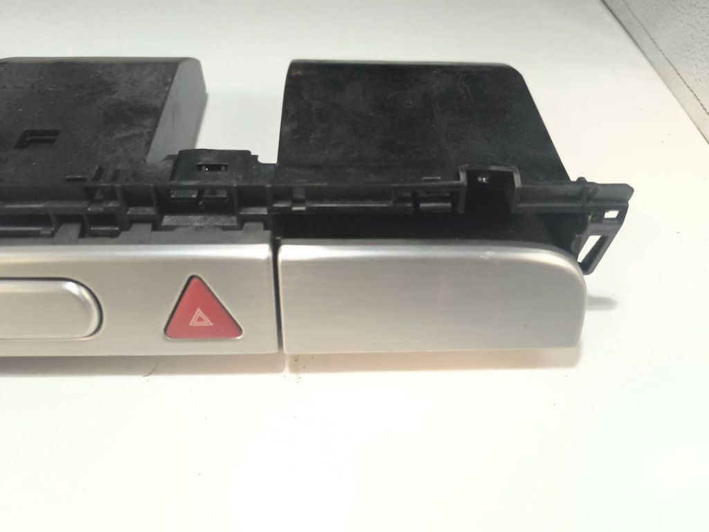 Volkswagen PASSAT B6 2008 dashboard storage box compartment 3C1857273 