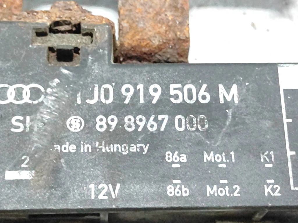 Volkswagen Polo 2004 Diesel Coolant fan relay 1J0919506M 