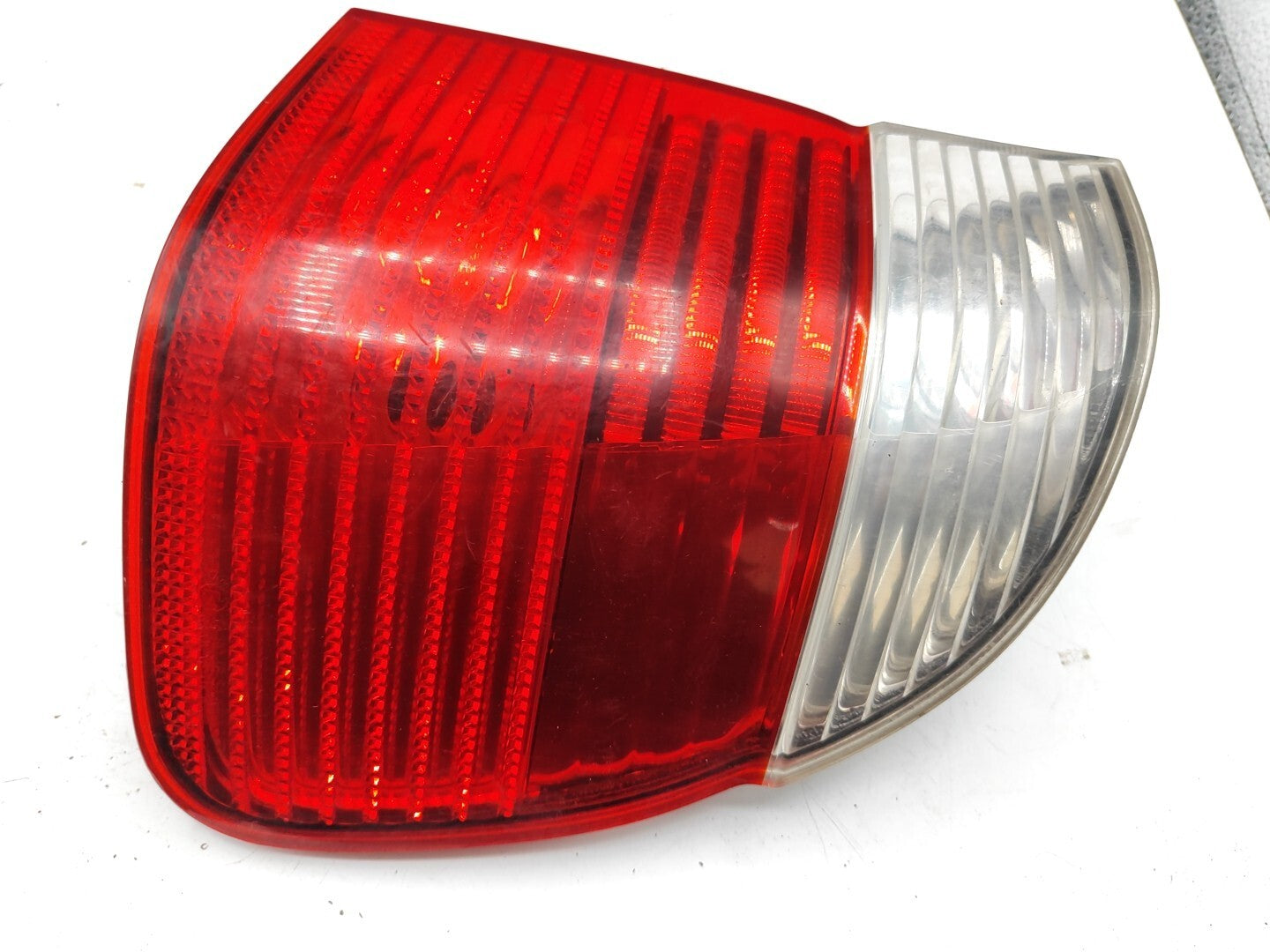 BMW 530 SERIES E39 3.0D 142kW 2002 LHD Rear Right Taillight 6902532