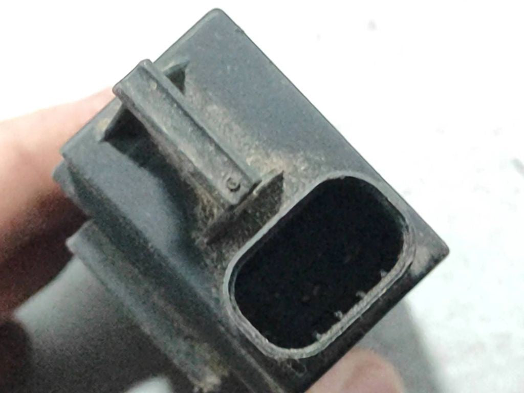 BMW 5 E39 1999 AUC sensor 64118391470 