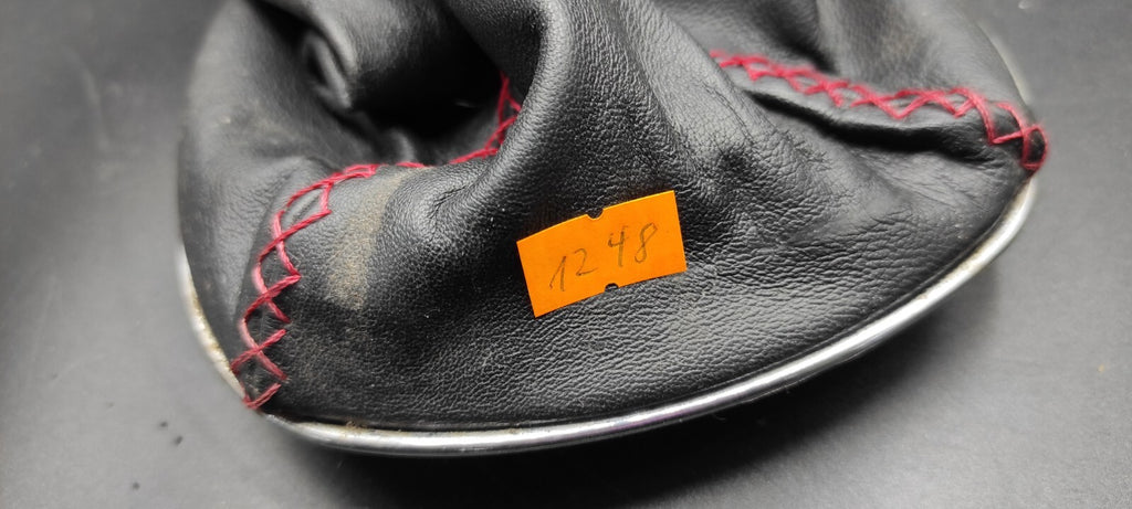 Alfa Romeo 147 1.9JTD 16V 2003 Shift Knob Surround Leather Trim Gaiter