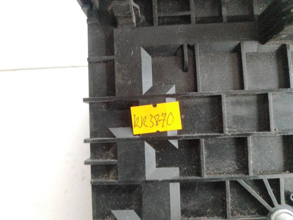 Volkswagen Golf V 2003 Fuse module 017181301 