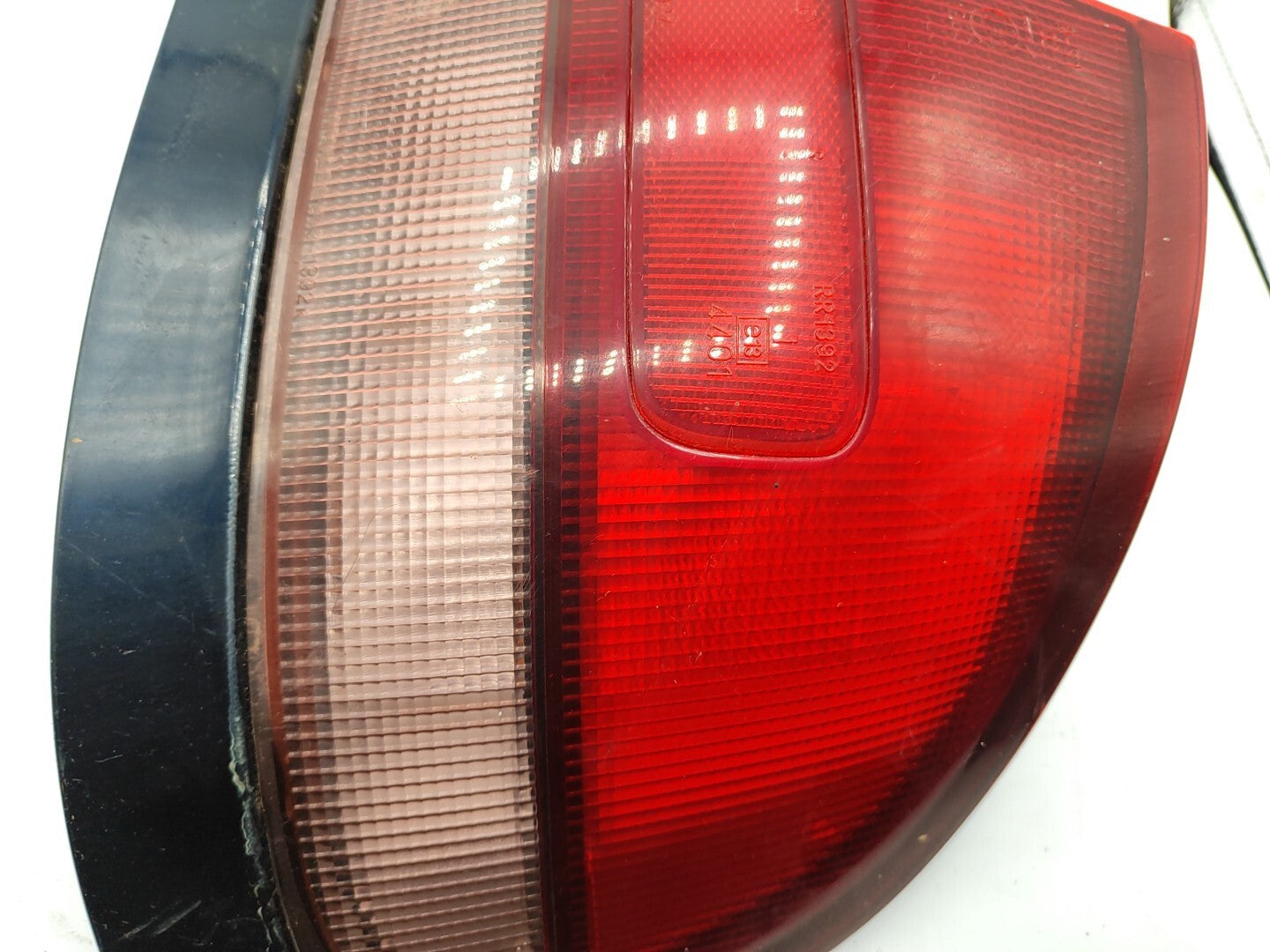 Mazda 626 1.8i Hatchback 1999 LHD Rear Right Side Taillight 0431392R