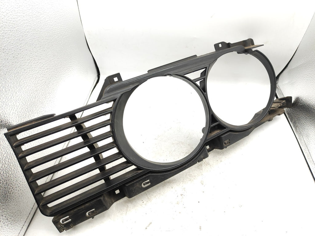 BMW 5 Series E34 Petrol 1988 Front Left Side Headlight Grill 843174