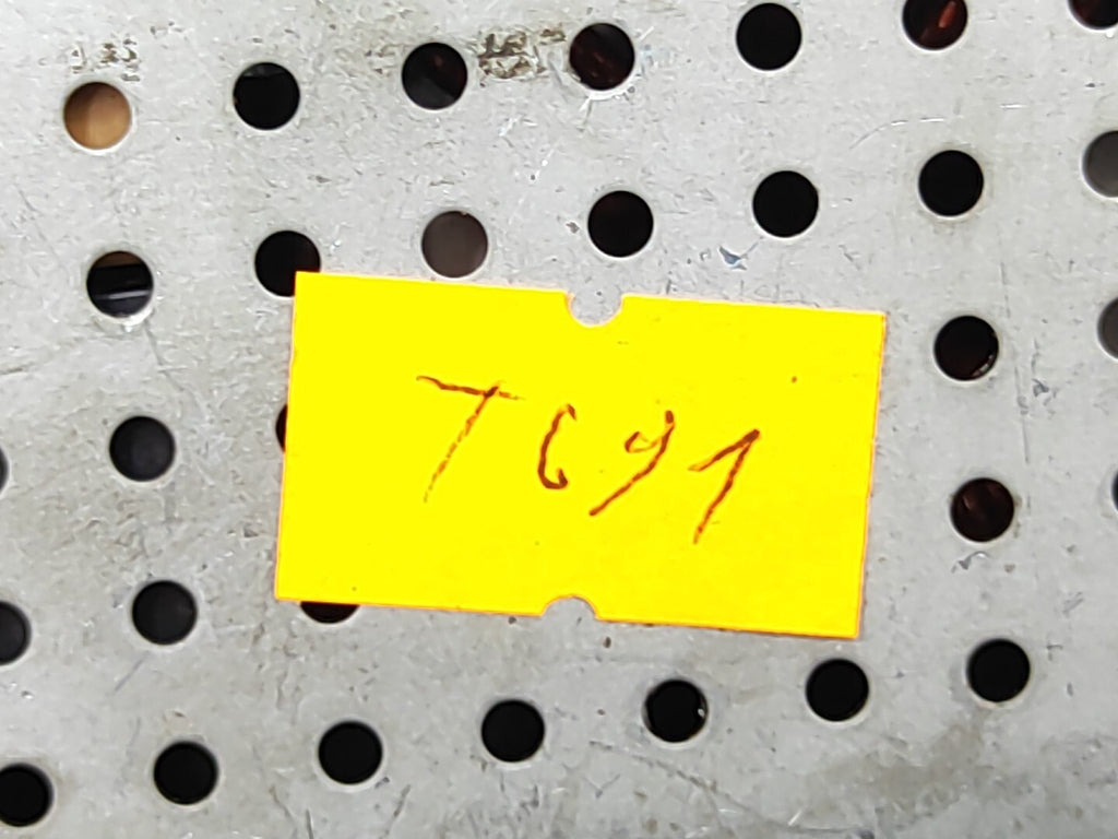 Volkswagen VW Golf 1.9TDI 2005 Radio Amplifier ECU Control Module 5M0035570B