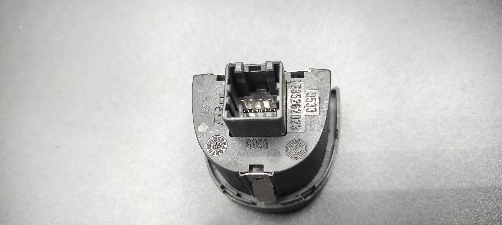 Alfa Romeo 147 1.9JTD 2005 Mode / Headlight Height Switch 735262023