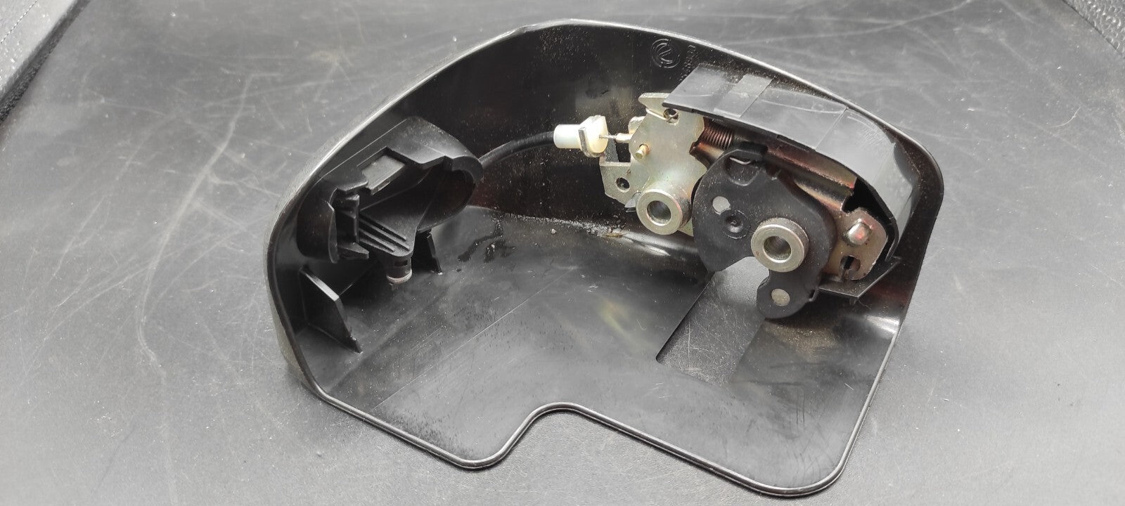 Alfa Romeo 147 2007 Rear Folding Seat Lock Latch Mechanism 183548900