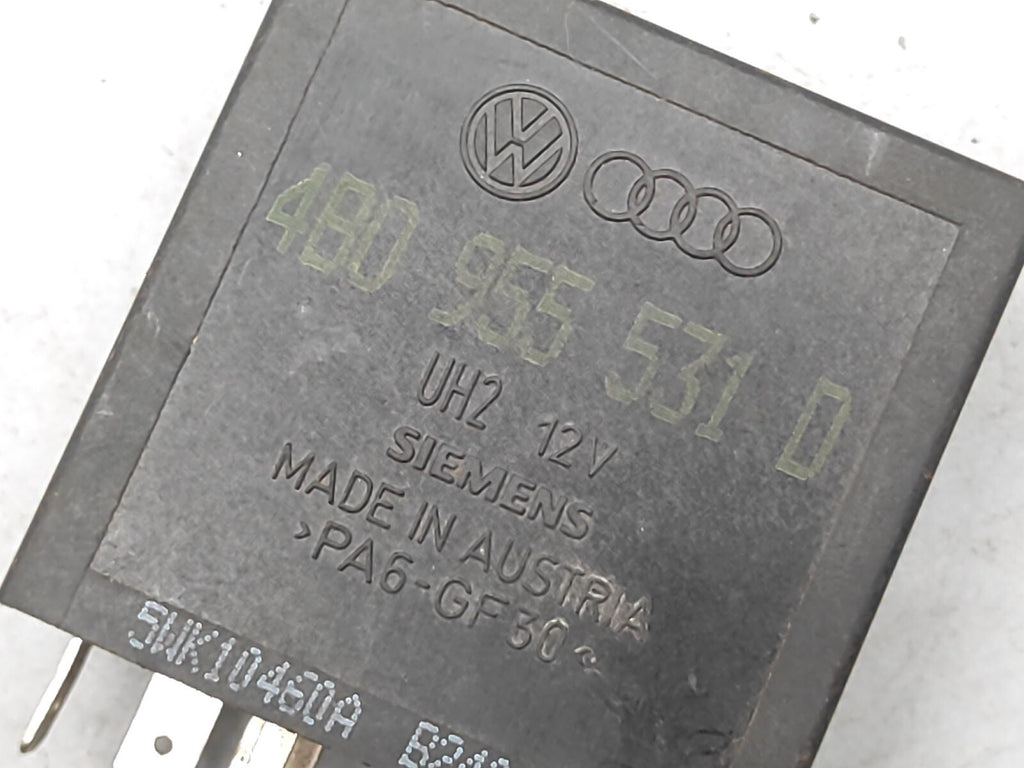 Volkswagen Passat B5 1998 Wiper Control Relay Module 4B0955531D